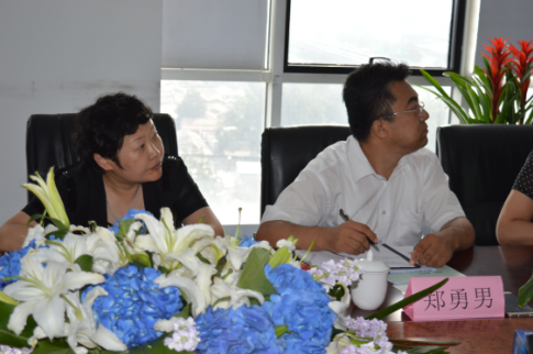 北京市委統(tǒng)戰(zhàn)部副部長、市工商聯(lián)書記鄭默杰一行蒞臨仟億達(dá)集團(tuán)831999考察指導(dǎo)工作